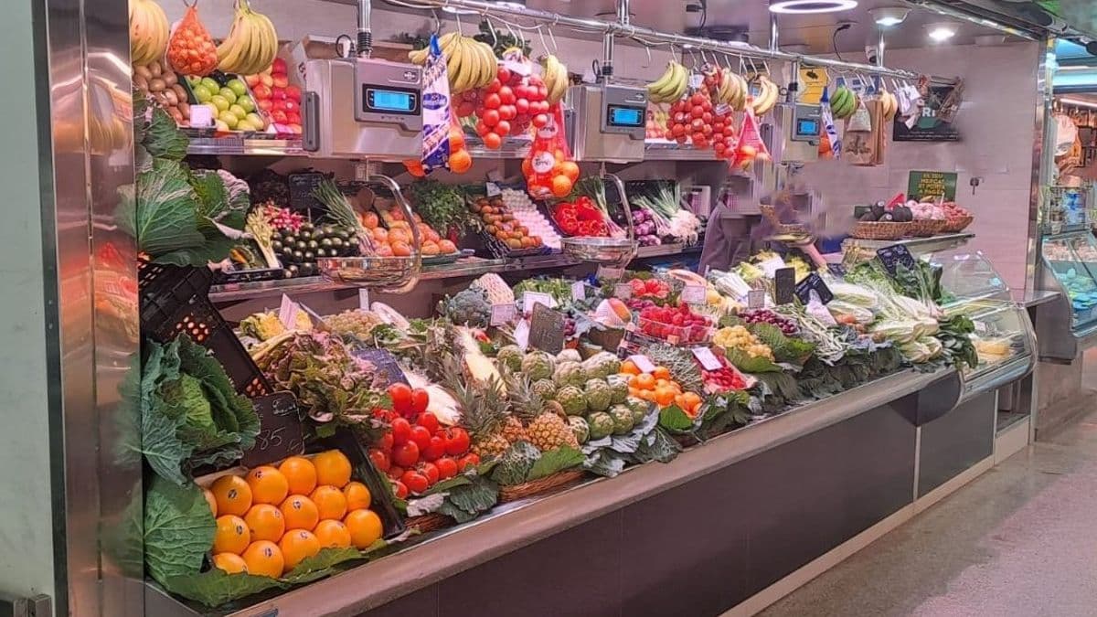 ¡FRUTERIA EN TRASPASO. OPORTUNIDAD UNICA en el corazón de Les Corts, Barcelona! - Imagen 1